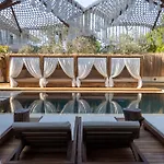 Asha Alacati Otel *