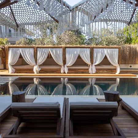 Asha Alacati Hotel *