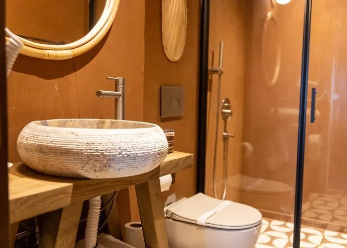 מלון Asha Alacati *