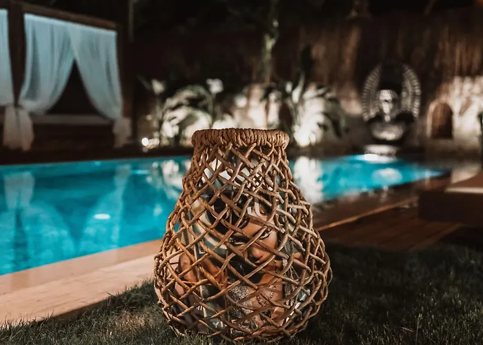 Asha Alacati * Çeşme