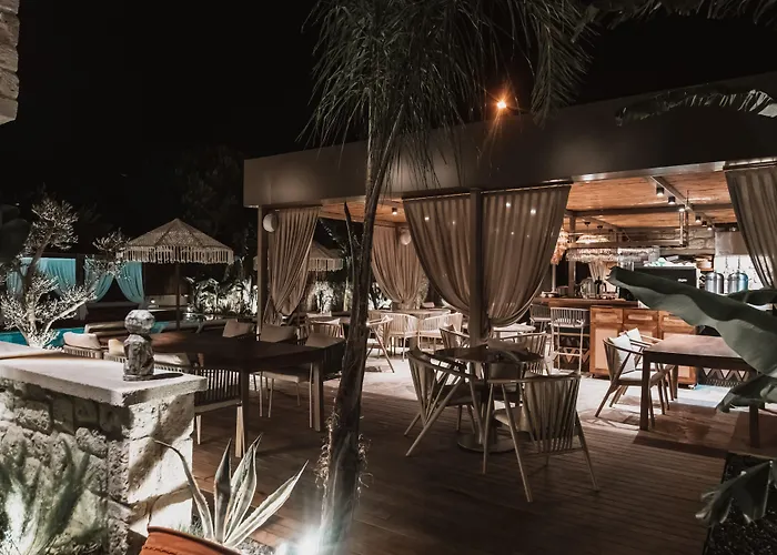 Asha Alacati Szálloda *